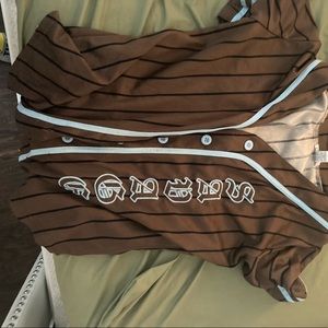 Medium brown and blue jersey